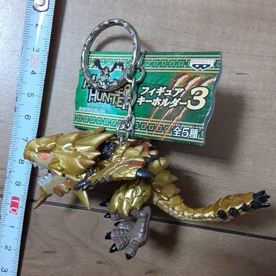 Amazon.co.jp: モンハン フィギュアキーホルダー リオレイア